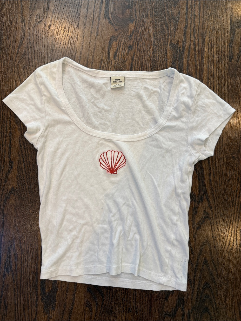 Urban Outfitters White Scoop Neck Crop Tee with Red Shell Embroidery